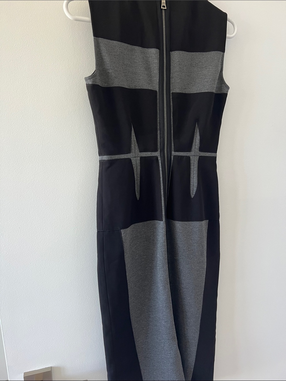 BCBGMaxAzria Black and Gray Panelled Midi Dress - Picture 3 of 4